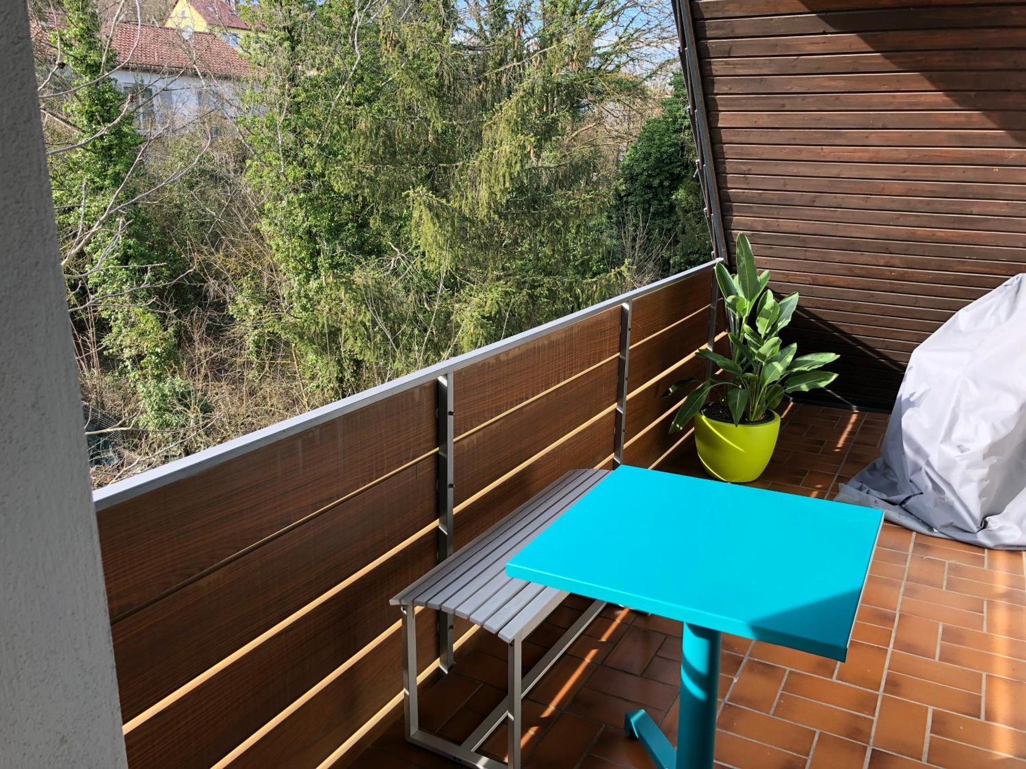 Blaues Zimmer Mit Grossem Balkon, Bad Ist Ein Traum, 50 Schritte Zum Radweg Am Main,Ideal For Short Stay Mainstockheim Dış mekan fotoğraf